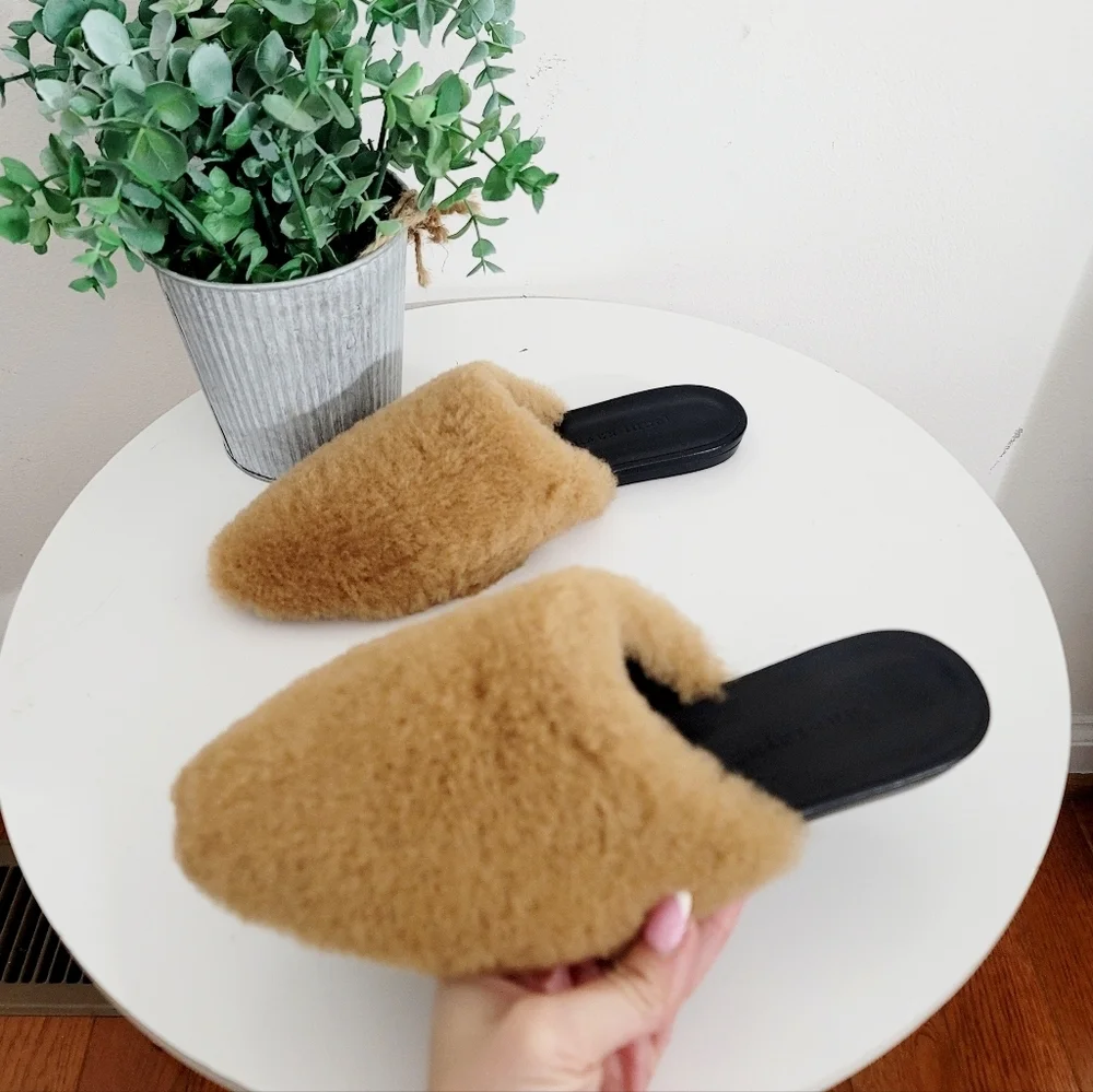 Jenni Kayne shearling mules in natural NWOB - Picture 11 of 12